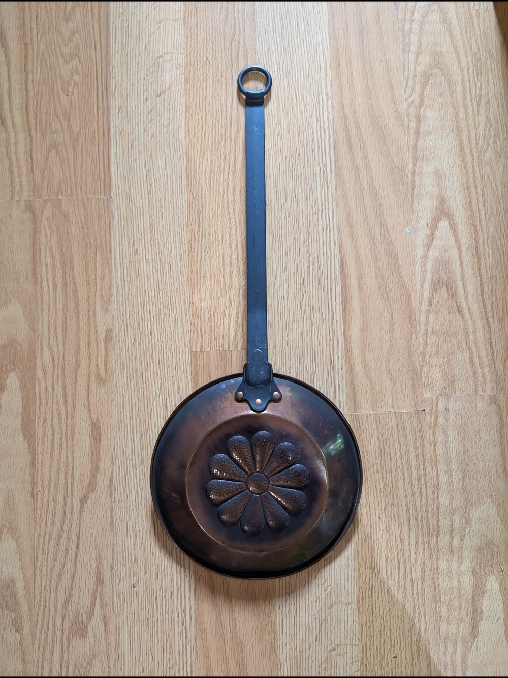 Large Copper Finish Decorative Skillet with Long Handle